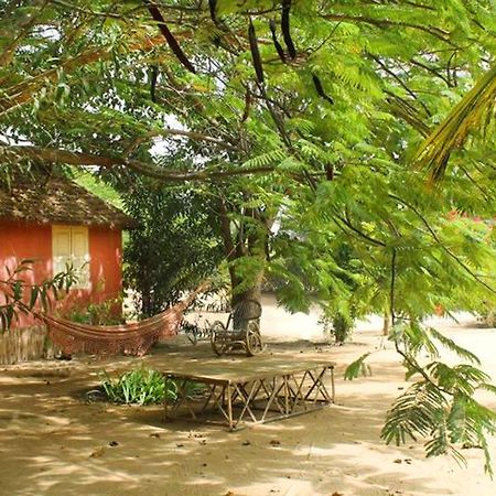 Lampsar Lodge Ndiongo Ngoại thất bức ảnh